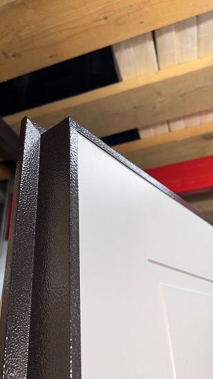 Входная дверь  